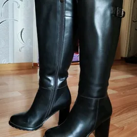 Отдам зимние сапоги