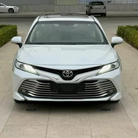 Toyota Camry 2020