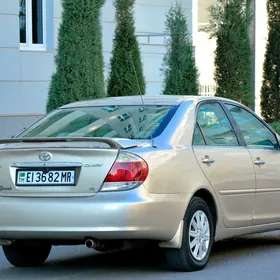 Toyota Camry 2004