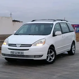 Toyota Sienna 2004
