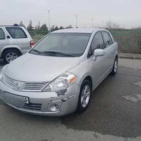 Nissan Versa 2008