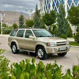 Infiniti QX4 2000