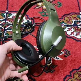 NAUSNIK / НАУШНИК