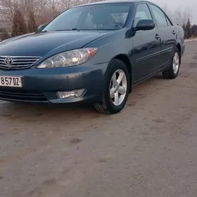 Toyota Camry 2005