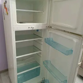 холодильник nikai 142 см 54