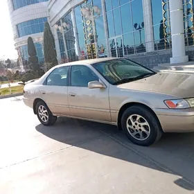 Toyota Camry 1999