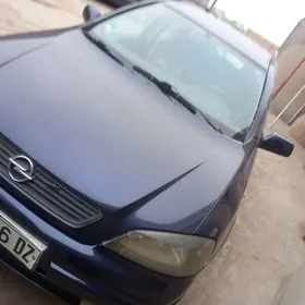 Opel Astra 2000