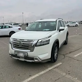 Nissan Pathfinder 2021