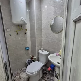 Ким район 2 этаж 3 ком 75 м²