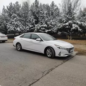 Hyundai Elantra 2021