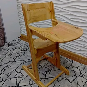 Стул для кормления