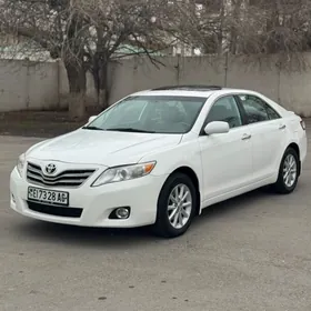 Toyota Camry 2011