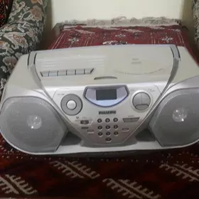 продам новый магнитафон