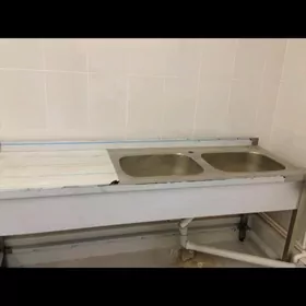 Нержавейка Мойка хемде Стол