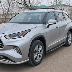 Toyota Highlander 2020