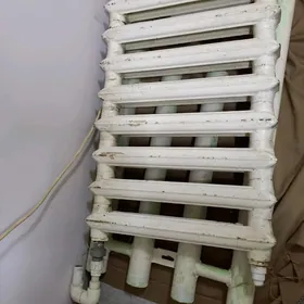 батареи отопления2 шт