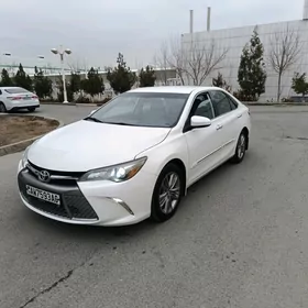 Toyota Camry 2015