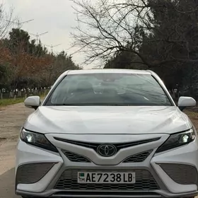 Toyota Camry 2022