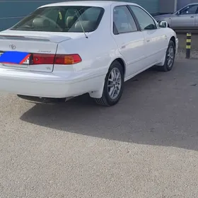 Toyota Camry 1999