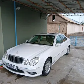 Mercedes-Benz E320 2003