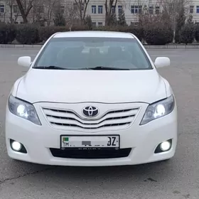 Toyota Camry 2011