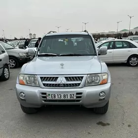 Mitsubishi Pajero 2006