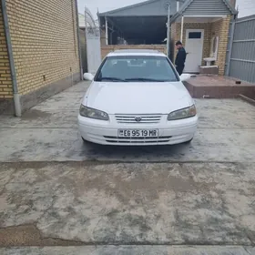 Toyota Camry 1999