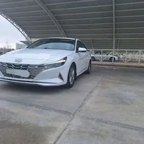 Hyundai Elantra 2021