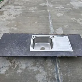 kuhonnyý moýka stolešnisa bile