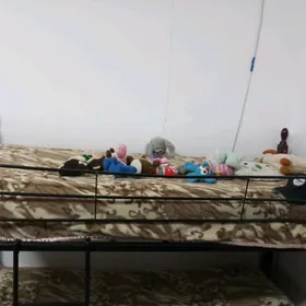 двух ярусная кровать