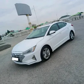 Hyundai Elantra 2020