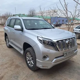 Toyota Land Cruiser Prado 2013