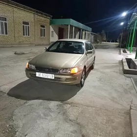 Toyota Corona 1995