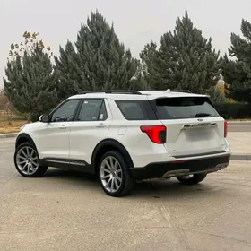 Ford Explorer 2022