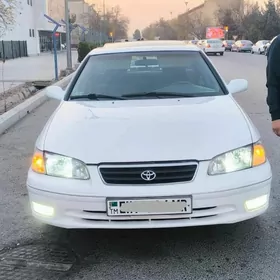 Toyota Camry 1999