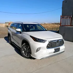 Toyota Highlander 2020