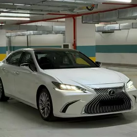 Lexus ES 350 2019
