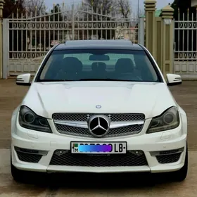 Mercedes-Benz C-Class 2010