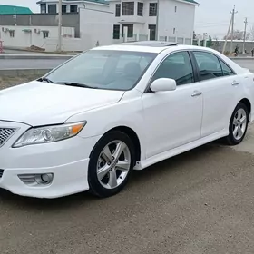 Toyota Camry 2011