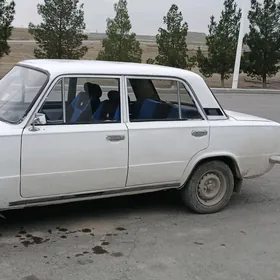 Lada 2104 1985