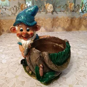 Гномик цветочник