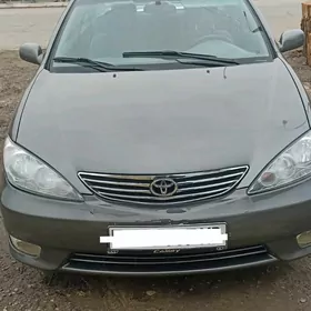 Toyota Camry 2005