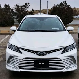 Toyota Camry 2023