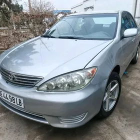 Toyota Camry 2004