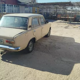 Lada 2104 1981
