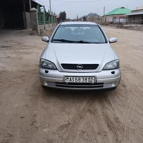 Opel Astra 2004