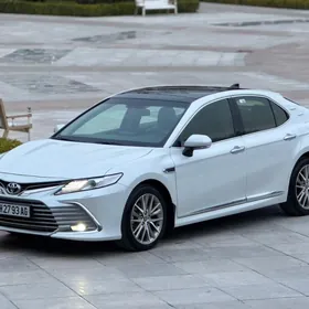Toyota Camry 2022