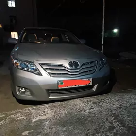 Toyota Camry 2011