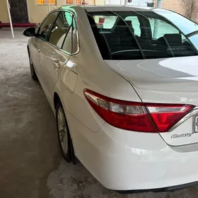 Toyota Camry 2017