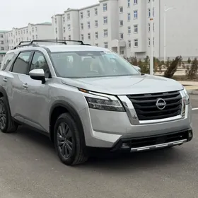 Nissan Pathfinder 2022